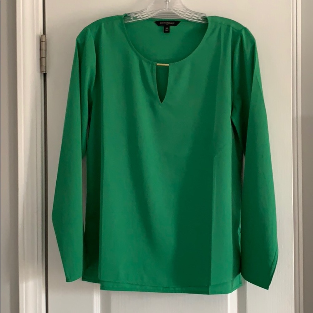 NWOT Banana Republic Blouse green - size XS